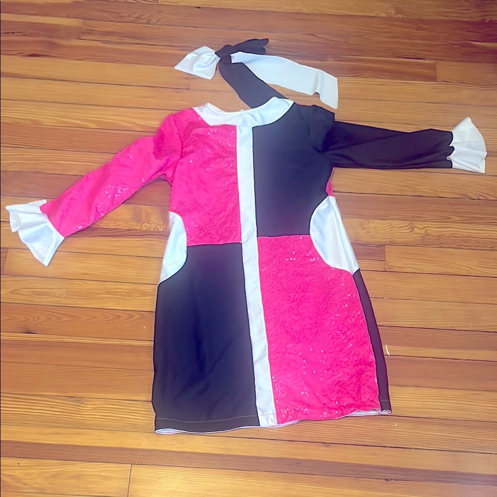 Gogo outfit